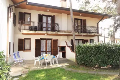 Image de Maison mitoyenne avec jardin