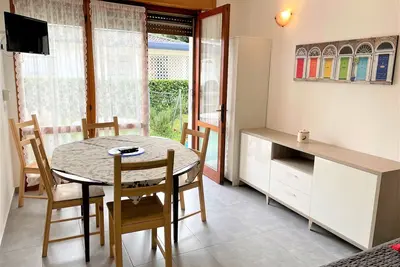Image de Appartement moderne à Bibione avec espace extérieur