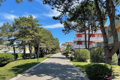 Image de Appartement proche commerces et plage