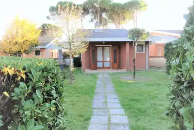 Image de Villa confortable avec jardin clôturé à proximité de la plage