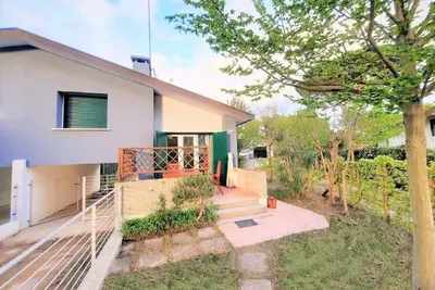 Image de Villa confortable avec jardin