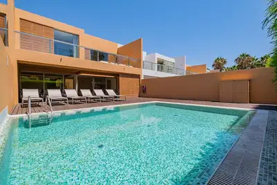 Sun Salgados and Golf