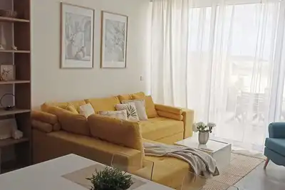 Image de Near to Victoria. Cozy 2 bedroms penthouse with Citadel view.