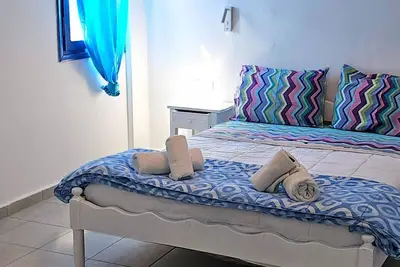 Image de Chambre 'Economy Quadruple 2' avec balcon et climatisation