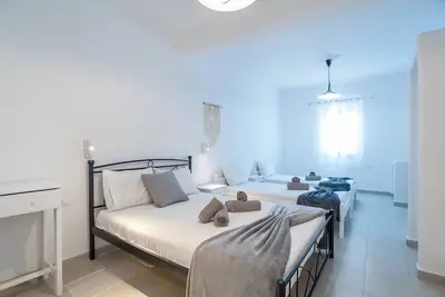 Image de Appartement « Économique Quadruple » avec Balcon, Wi-Fi et Climatisation