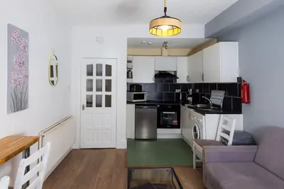 Image de Cosy and central apartment in Edinburgh right beside the Meadows