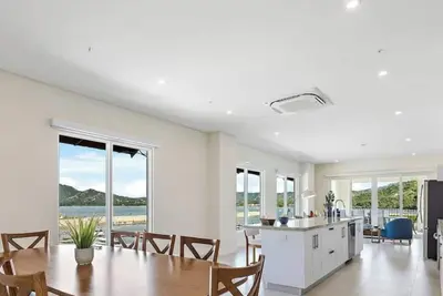 Image de 401 Luxury Penthouse Marina View 3-Bedroom