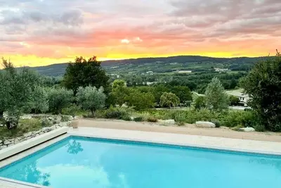 Le Baiser du Soleil - Piscine Privée