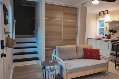 Image de \"Tiny house\" cottage on private acreage with water access in Port Haywood