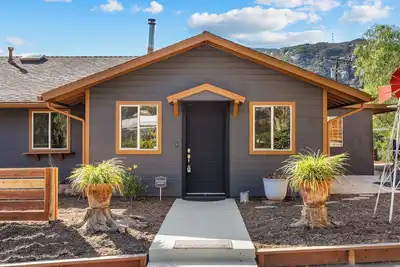 Image de The Yellow Rose Inn - Your Enchanting Getaway in the Heart of Escondido