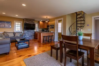 Image de Stratton Farmhouse w/ Sauna & Hot Tub