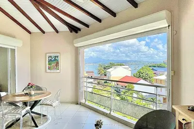 Image de Face à la mer, appartement de standing aux Trois Ilets