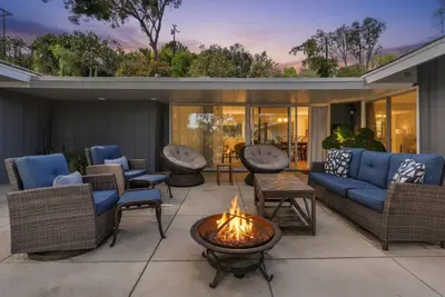 Image de Charming Whittier Home Near Hiking & La