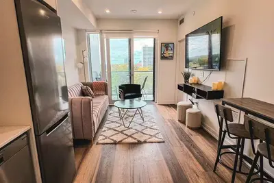 Image de LuxCondo in the downtown kitchener uptown waterloo