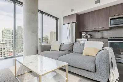 Image de Blueground | West Loop, pool, nr Union Park