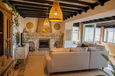 Image de Live an experience in a typical Andalusian house.