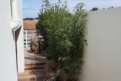 Image de Guéthary au bord de l'océan, à quelques pas de la plage