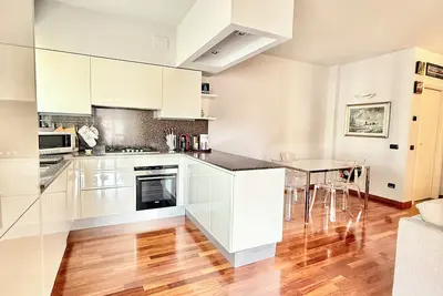 Image de Paoli - big terrace [Ieo-Prada-Bocconi-Villaggio Olimpico]