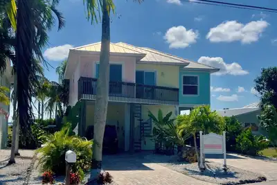 Image de Boat/Kayak/Fishing•Waterfront•BeachhouseStyle•SwimSpa•OneMillionDollarView