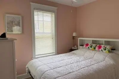 Image de Cottage # 224 \"Windswept Cottage\"