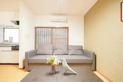 Image de Experience life in a private old private house in the heart of Tokyo｜3 bedrooms, 5 beds｜Excellent access to Akasaka, Roppongi, Ginza, Aoyama, Harajuku, Imperial Palace｜with private workspace