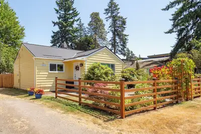 Image de Charming 2-bedroom house in terrific north Seattle location