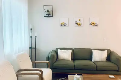 Image de Bright 2-bed 2 bath apartment in Midtown Phoenix.
