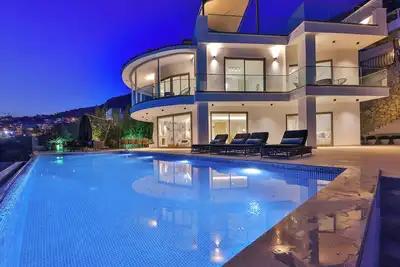 Image de Luxury 5 bedroom villa in Kalkan. Incredible sea views.