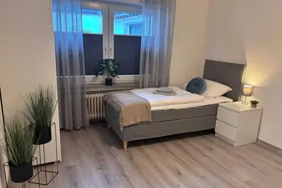 Image de 60 m² bungalow with garden | W-Lan | bathtub | washing machine | modern | SmartTV