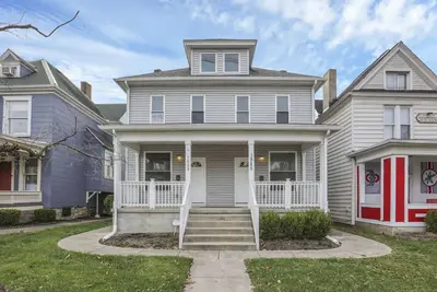 Image de The Summit Street `25