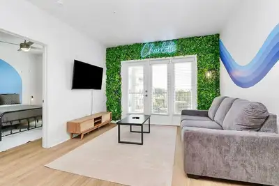 Image de Spacious 2br with Pool, Gym & Modern Luxury