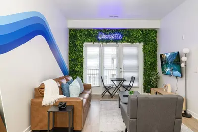 Image de Tranquil Urban Escape in Midtown - Sleeps 4!