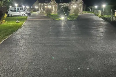 Image de métal & colombage aux portes d' honfleur