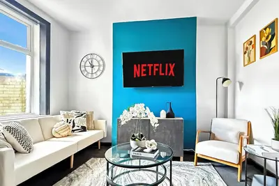 Image de 3-bed home in Burnley, Ideal for Contractors & Getaways w/Free Parking