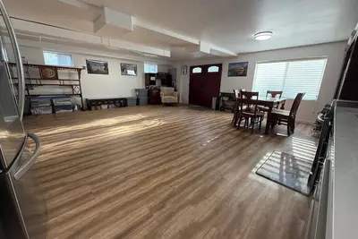 Image de Appartement de 2 chambres avec climatisation, à proximité du Bellevue College