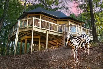 Image de Private Zoo Experience+Private hot tub