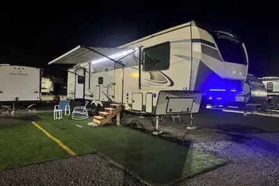 Image de Spacious weekend getaway Rv