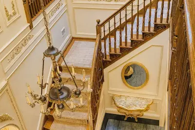 Image de Elegant 7+ bed, mansion, kosher, Shabbos-friendly