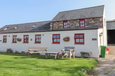 Image de Ty Cariad, pet friendly, with a garden in Newport, Pembrokeshire