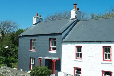 Image de Dinas Island Cottage, pet friendly, with open fire in Dinas Cross