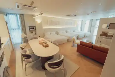 Image de Mantova. Family suite, 5mins Myeongdong, shopping, N-tower, Ddp, market, K-Pop