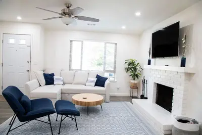 Image de Capitola 31+ Day Stay 3 Bed 1. 5 Bath Steps to New Brighton Beach