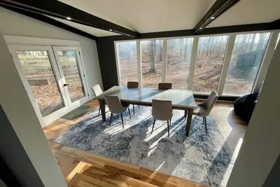 Image de Gorgeous 3br Home near Intel and Polaris