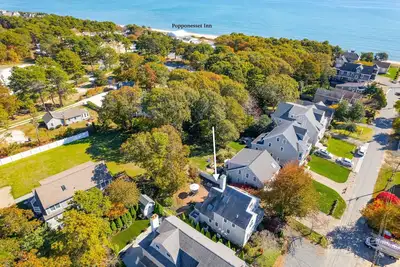 Image de Rock Landing-Charming 3-bedroom, 2. 5 bath, central A/C and outdoor shower.