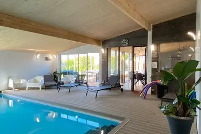 Image de Villa Grand Ouest piscine intérieure et spa privé