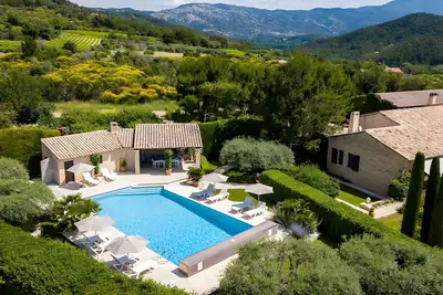 Image de Mas de Vacances 'Fanny' avec Vue sur la Montagne, Wi-Fi et Climatisation