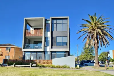 Image de Modern Comfort in the Perfect Location