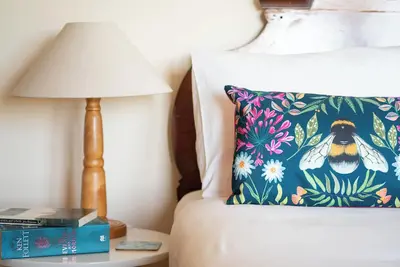 Image de Peaceful country escape with garden & views