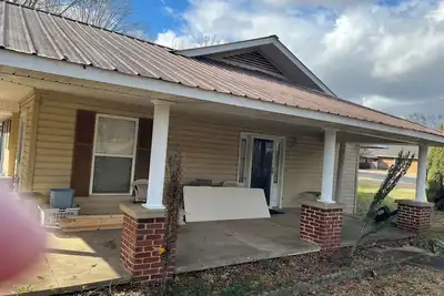 Image de 3-bedroom house in pleasant Arab with Ac