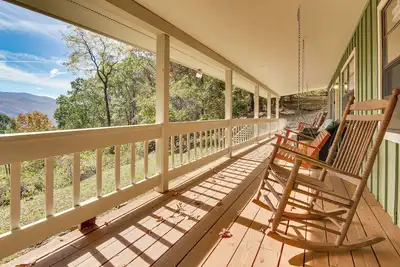 Image de Beautiful Cold Mountain Views! Canton Cabin